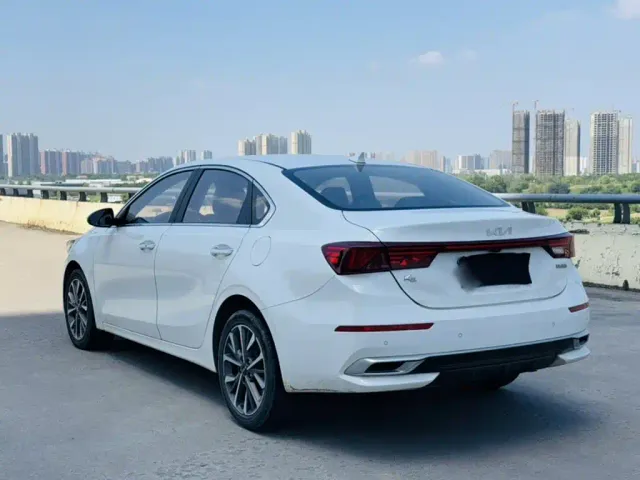 Kia K3 — Фото автомобиля 10