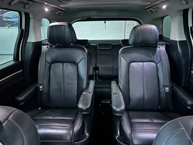 GAC Trumpchi M8 — Фото автомобиля 16