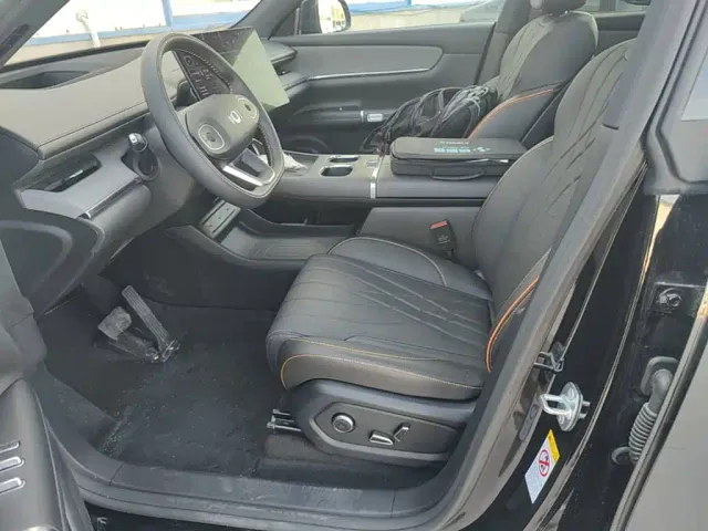 Changan Qiyuan Q07 — Фото автомобиля 14