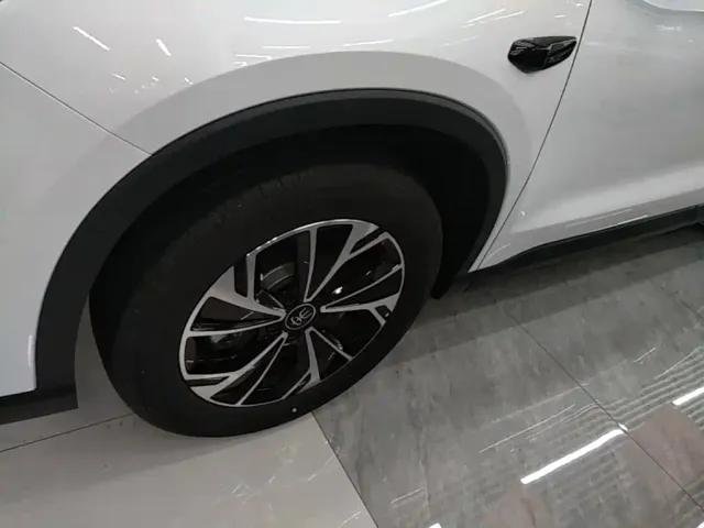 BYD Song Pro — Фото автомобиля 22