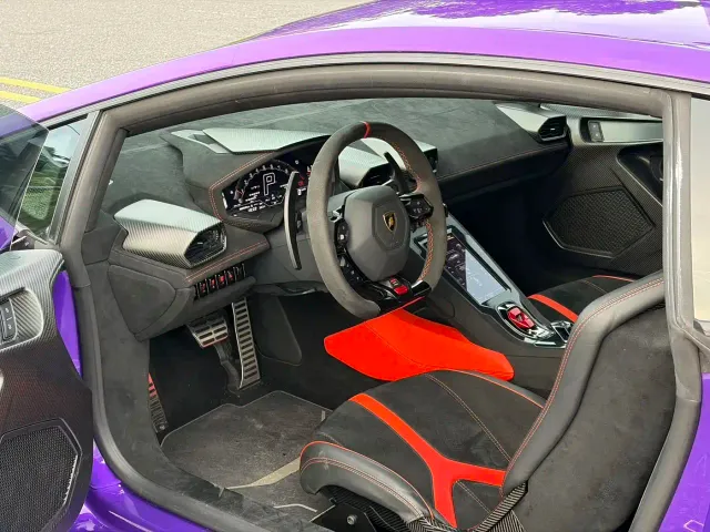 Lamborghini Huracan — Фото автомобиля 9