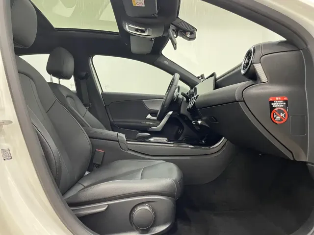 Mercedes-Benz A-Class — Фото автомобиля 14