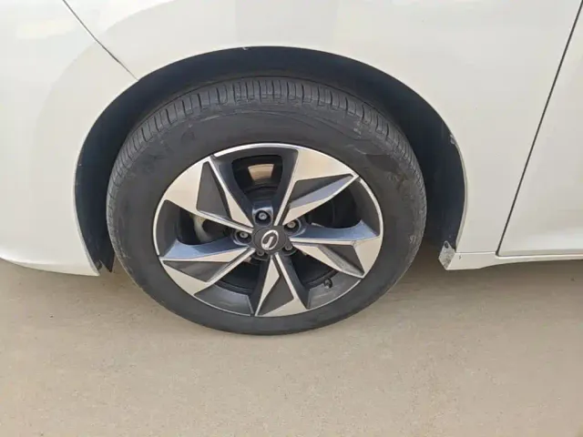 GAC Trumpchi M6 — Фото автомобиля 22