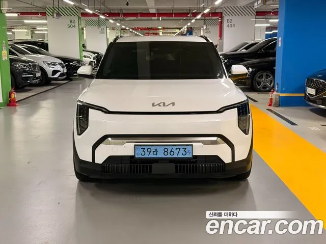 Kia EV3 — Фото автомобиля 3