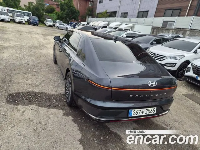 Hyundai Grandeur GN7 — Фото автомобиля 5