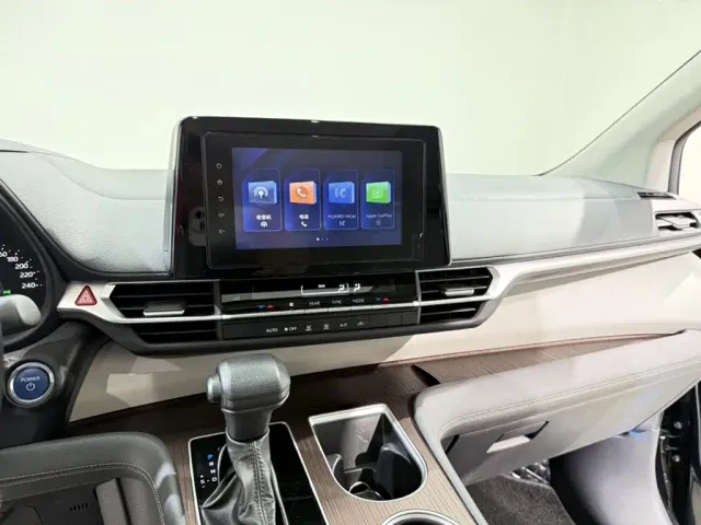Toyota Granvia — Фото автомобиля 18