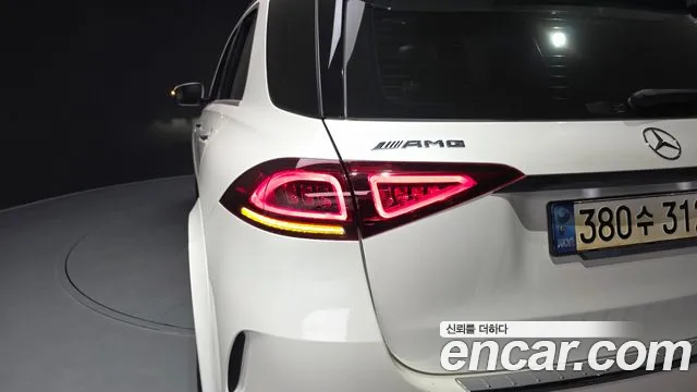 Mercedes-Benz GLE-Class — Фото автомобиля 23
