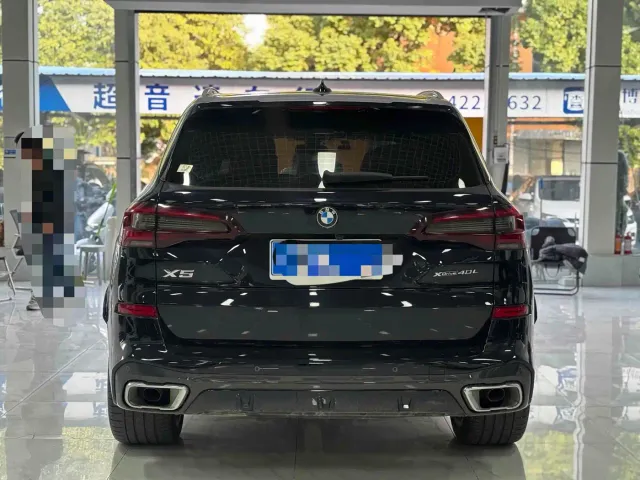 BMW X5 — Фото автомобиля 11