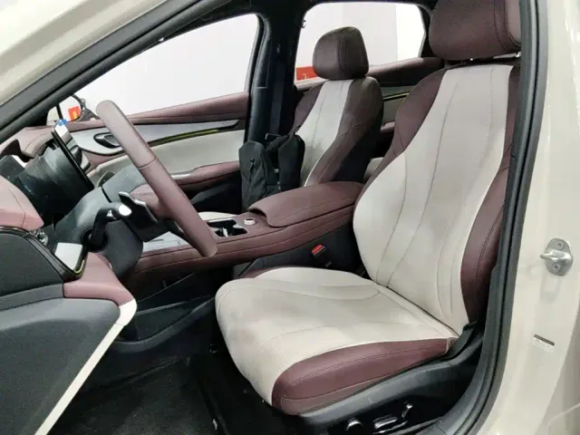 BYD Seal 07 DM-i — Фото автомобиля 14