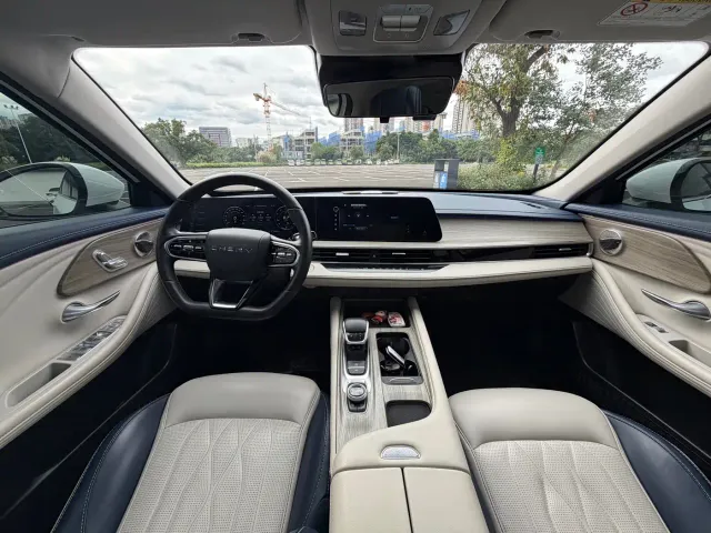 Chery Arrizo 8 — Фото автомобиля 14