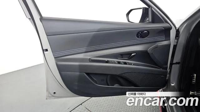 Hyundai Avante CN7 — Фото автомобиля 13
