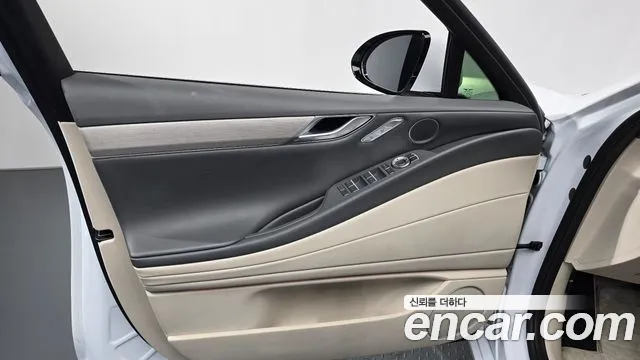 Genesis G80 Бензин 2.5 турбо AWD — Фото автомобиля 17