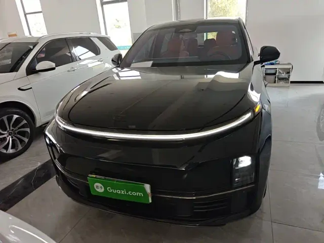 Li Auto L7 — Фото автомобиля 2