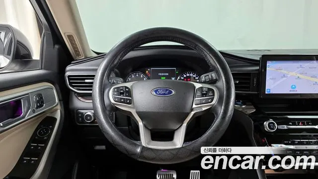 Ford Explorer — Фото автомобиля 13