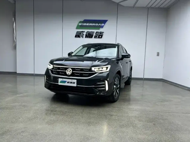 Фотография автомобиля — Volkswagen Tayron