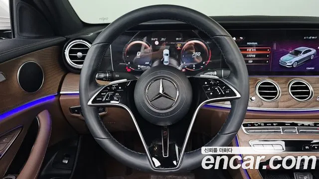 Mercedes-Benz E-Class — Фото автомобиля 13