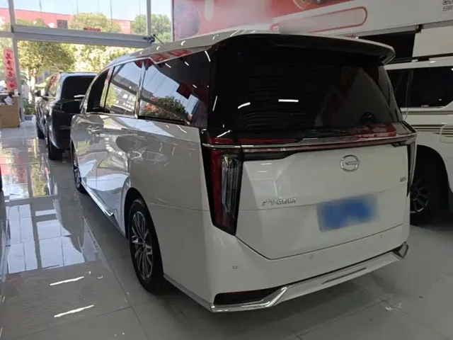 GAC Trumpchi M8 — Фото автомобиля 4