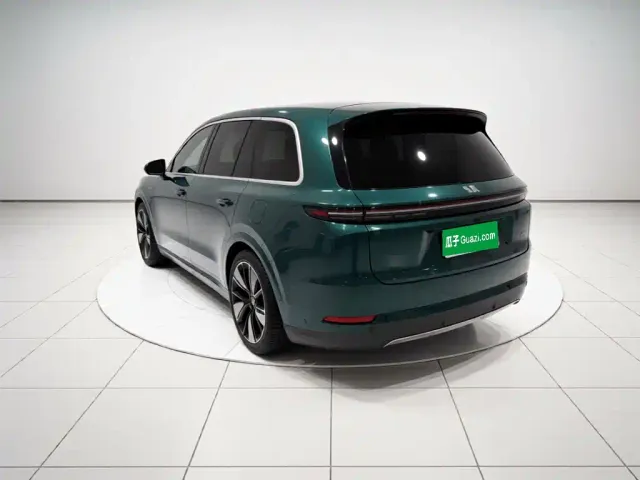 Li Auto L9 — Фото автомобиля 4