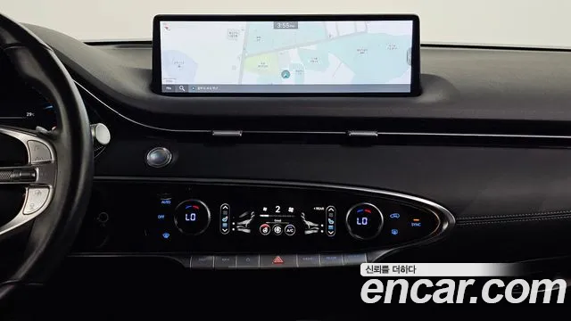 Genesis GV70 — Фото автомобиля 13