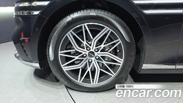 Genesis G90 Бензин 3.5 турбо AWD — Фото автомобиля 5