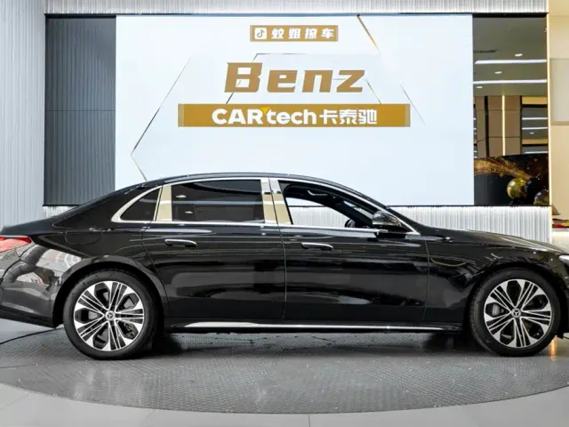 Mercedes-Benz E-Class — Фото автомобиля 4