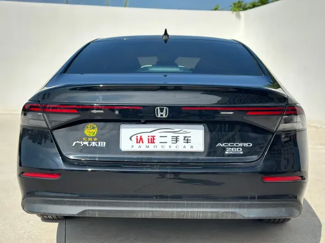 Honda Accord — Фото автомобиля 17