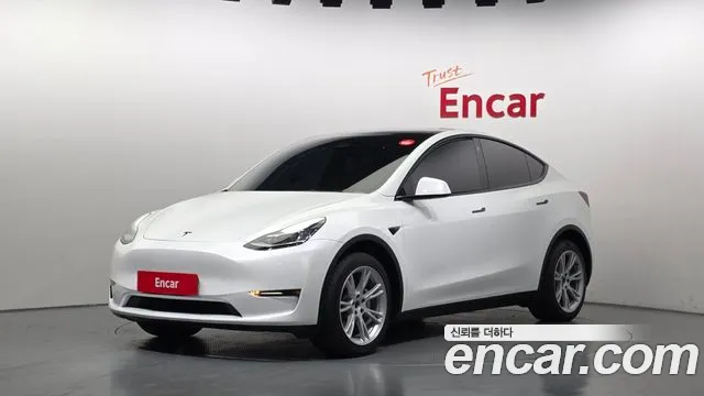 Фотография автомобиля — Tesla Model Y
