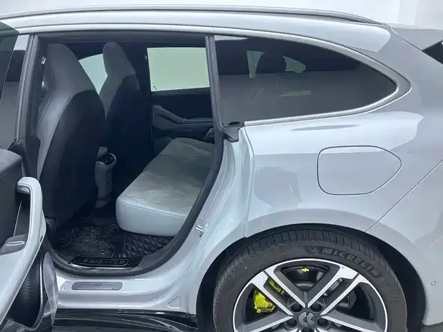 Nio ET5 Touring — Фото автомобиля 16
