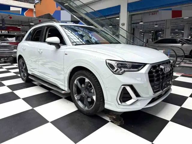 Audi Q3 — Фото автомобиля 3