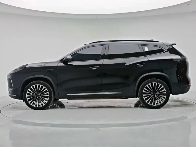Exeed Starway E05 — Фото автомобиля 11