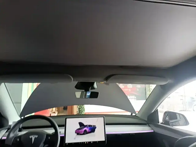 Tesla Model Y — Фото автомобиля 17