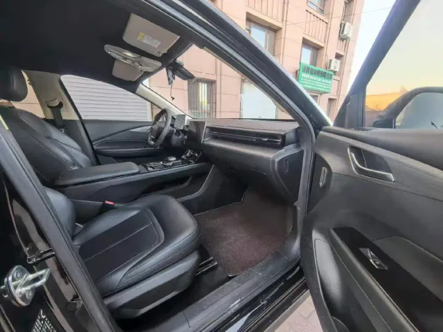 Wuling Starlight — Фото автомобиля 5