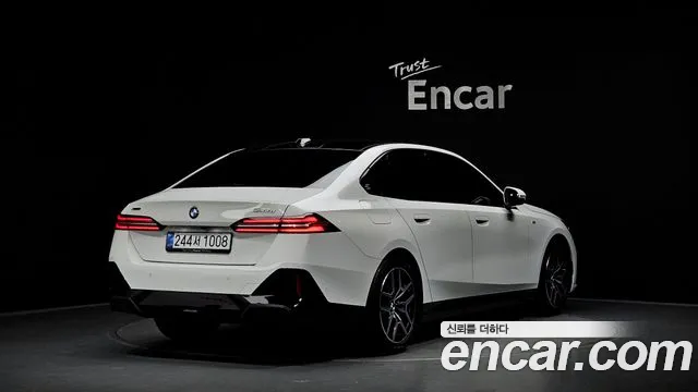 BMW 5-Series 5 серия (G60) 523d xDrive M Sport — Фото автомобиля 2