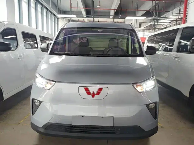 Wuling Yangguang — Фото автомобиля 2