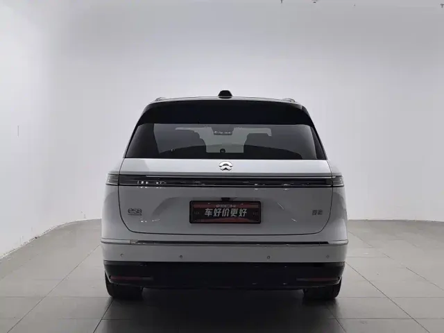 Nio ES8 — Фото автомобиля 4