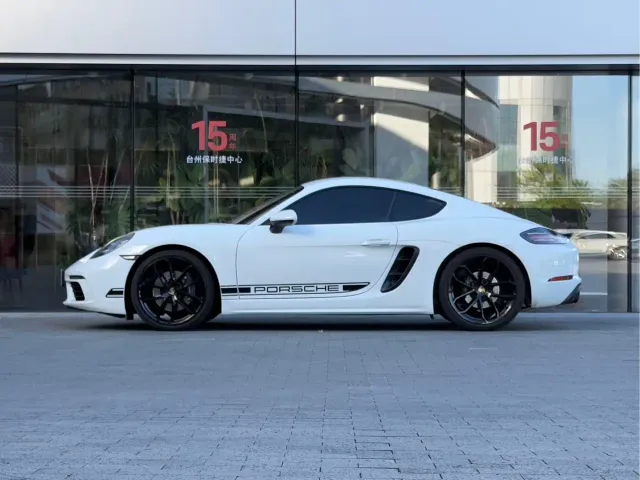 Porsche 718 — Фото автомобиля 5