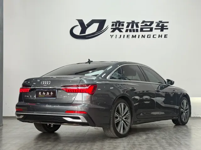 Audi A6L — Фото автомобиля 9