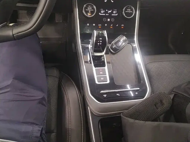 Chery Tiggo 8 — Фото автомобиля 13