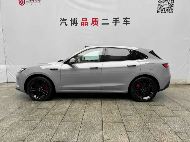 Aito M5 — Фото автомобиля 4