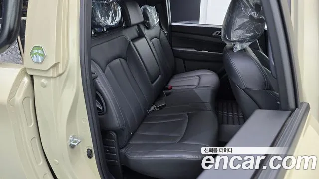 KG_Mobility_Ssangyong Rexton Новый Rexton Sport Khan Дизель 2.2 2WD — Фото автомобиля 10