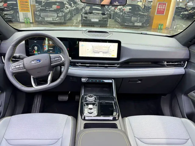 Ford Lingrui — Фото автомобиля 6