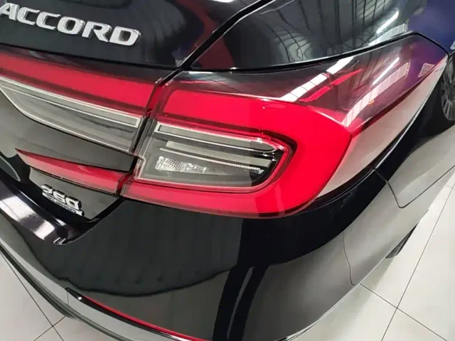 Honda Accord — Фото автомобиля 6