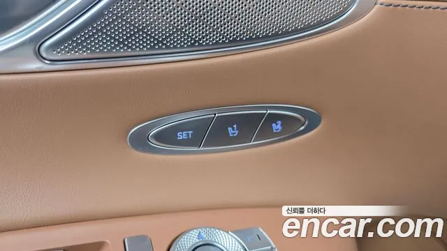 Genesis GV70 — Фото автомобиля 27