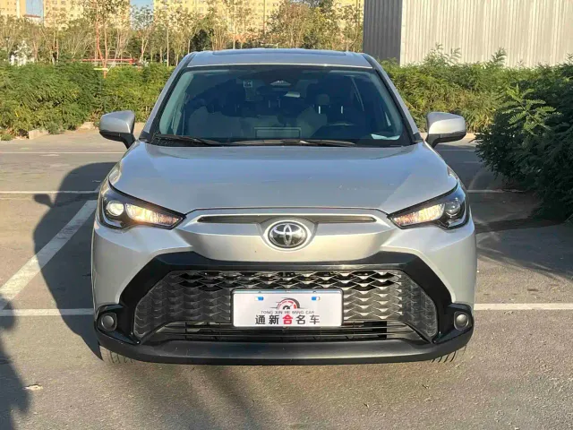 Toyota Frontlander — Фото автомобиля 2