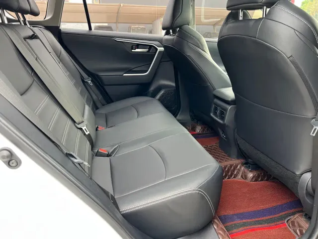 Toyota Wildlander — Фото автомобиля 11