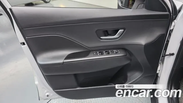 Hyundai Kona — Фото автомобиля 13