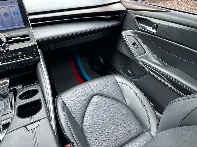 Toyota Avalon — Фото автомобиля 25