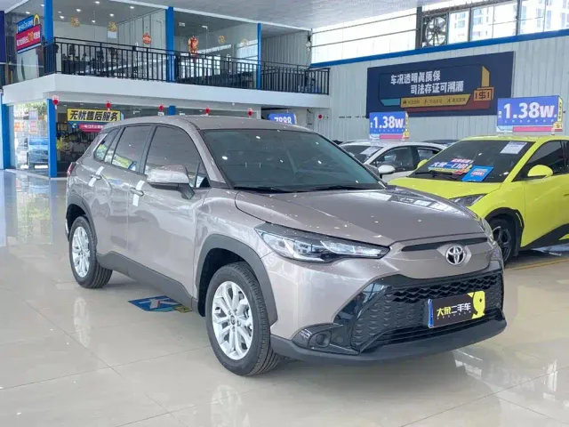 Toyota Frontlander — Фото автомобиля 2