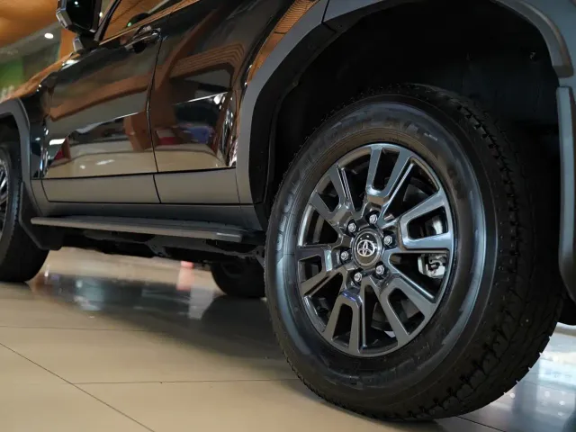 Toyota Prado — Фото автомобиля 5
