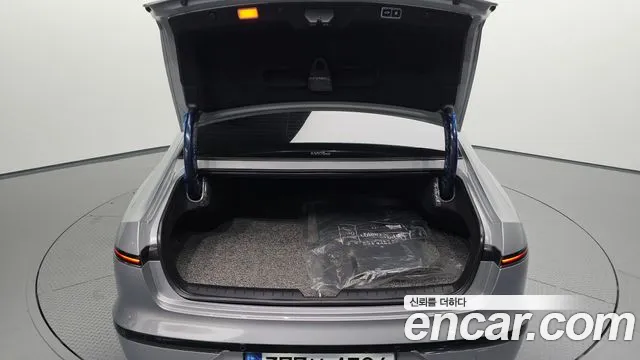 Hyundai Grandeur Grandeur (GN7) 3.5 LPG 2WD (Такси) — Фото автомобиля 17
